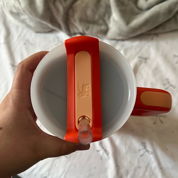 Stanley Bold Red Travel Mug with Handle - Picture 7 of 8